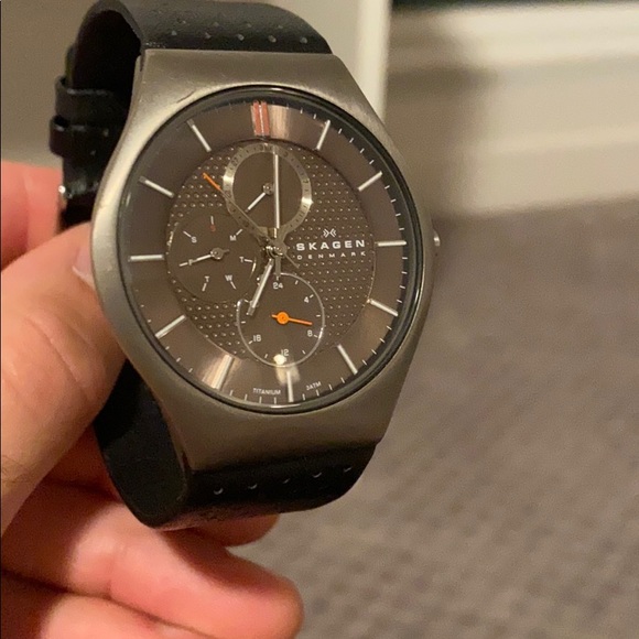 SOLD Skagen Mens Watch - Picture 5 of 8